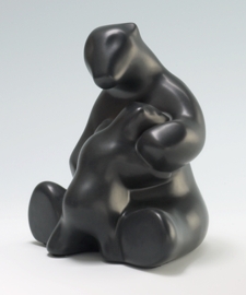 Image of mother and child polar bear sculpture in diamond black. Portrait facing the viewer.